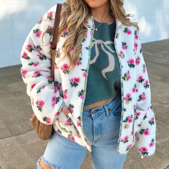 Off White Floral Print Sherpa Jacket Contrast Piping Detail - Picture 2 of 8